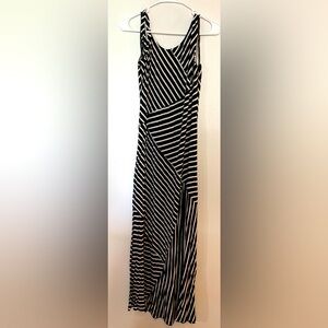 Comfy Black and Whit Cotton Ankle Length Maxi. Great for the sand and barefoot!